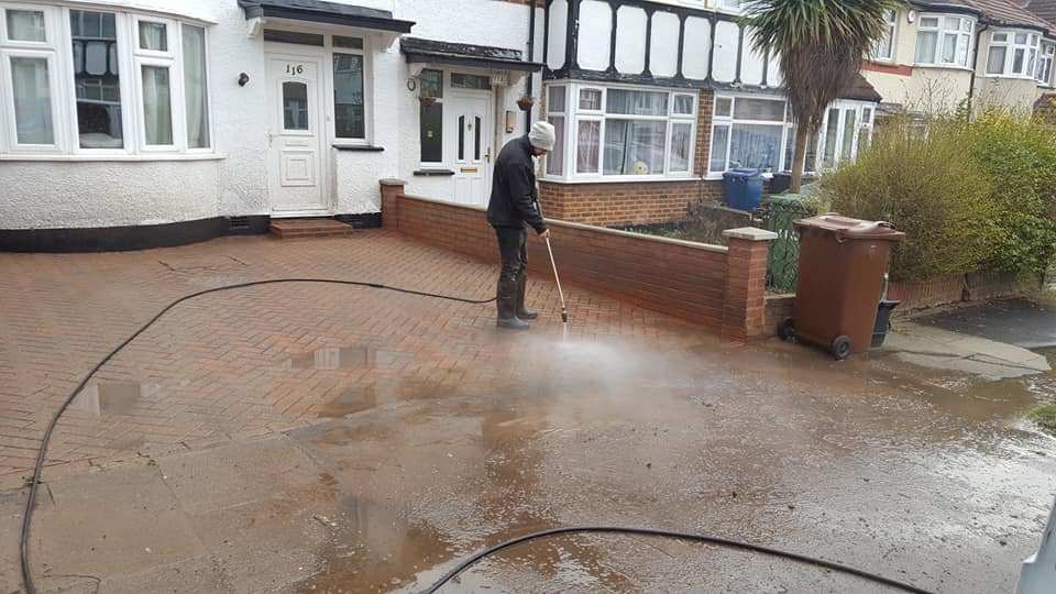 Driveway Cleaning Prestige Bin Cleaning