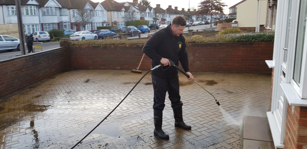 Jet washing Drive in Leatherhead