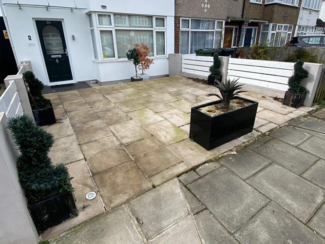 Front driveways cleaned by Prestige Bin Cleaning