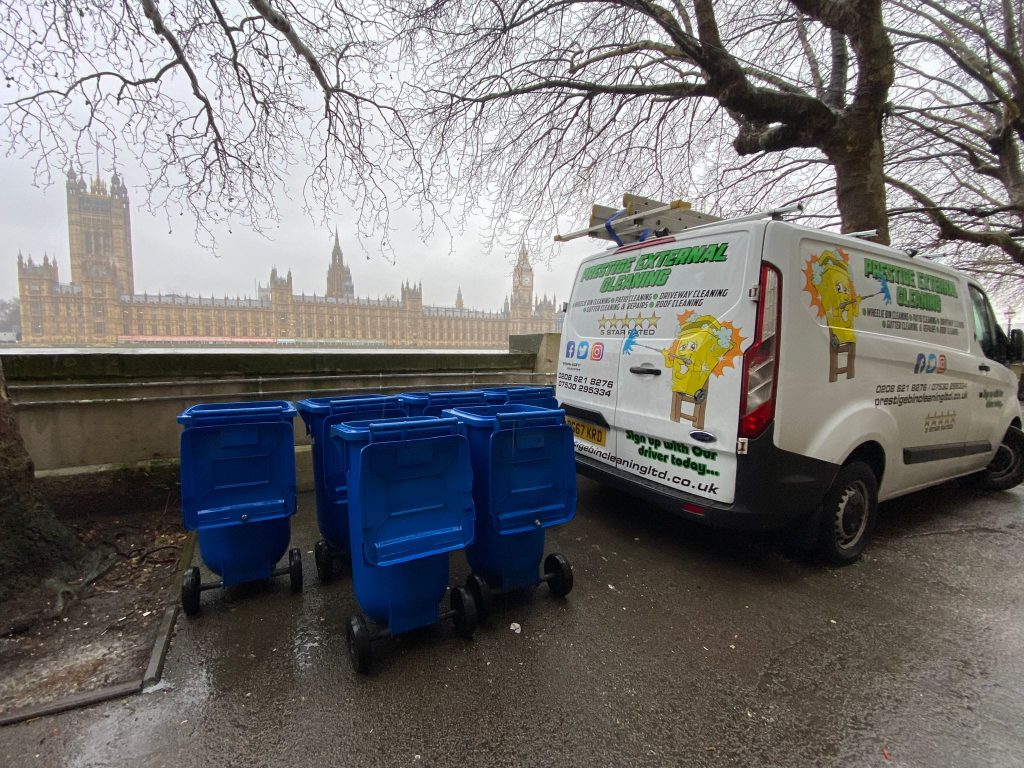 London bin cleaning with Prestige bin cleaning