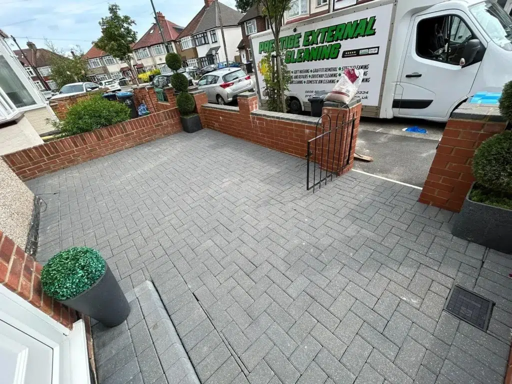 Driveway Cleaning Around Guildford After