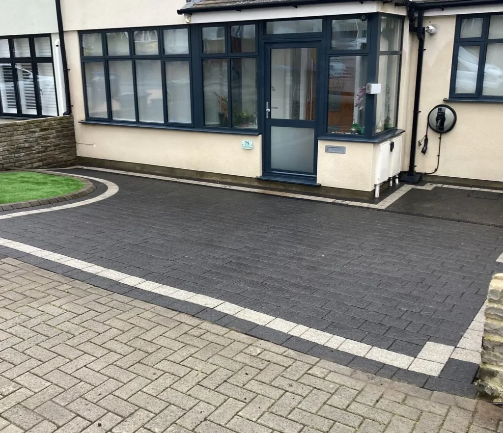 Driveway Cleaning In Woking After