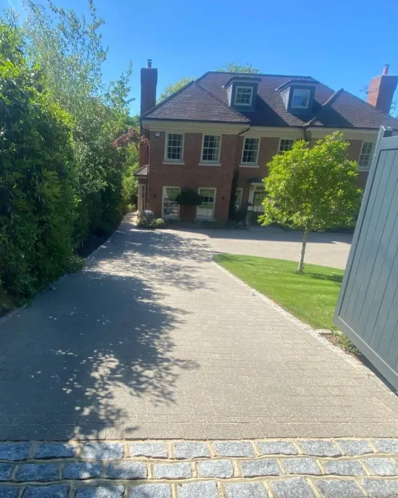 Driveway Cleaning London After