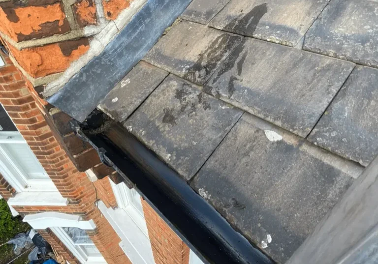 Gutter Cleaning Kensington After